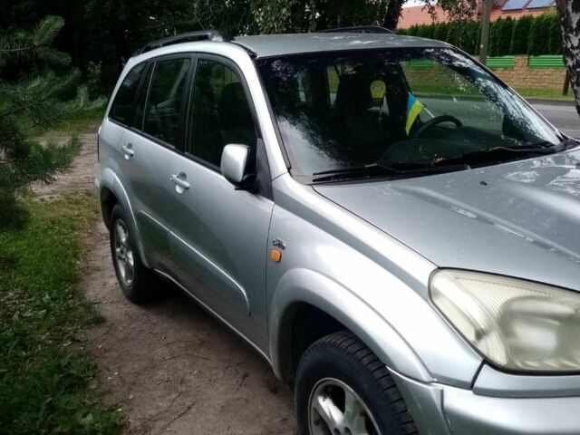 Серый Тойота РАВ 4, объемом двигателя 2 л и пробегом 400 тыс. км за 4500 $, фото 2 на Automoto.ua