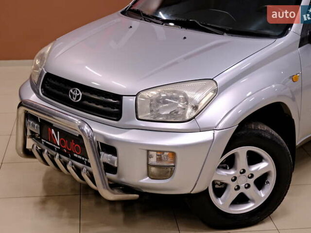 Серый Тойота РАВ 4, объемом двигателя 2 л и пробегом 275 тыс. км за 6900 $, фото 10 на Automoto.ua