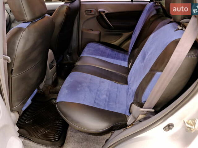 Серый Тойота РАВ 4, объемом двигателя 2 л и пробегом 275 тыс. км за 6900 $, фото 28 на Automoto.ua