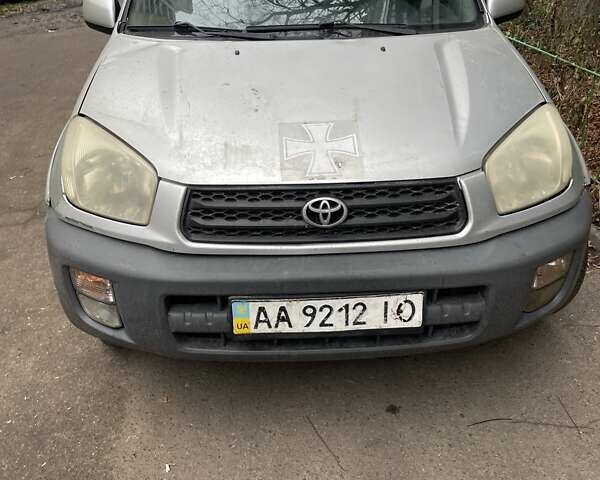 Сірий Тойота РАВ 4, об'ємом двигуна 2 л та пробігом 359 тис. км за 6500 $, фото 1 на Automoto.ua