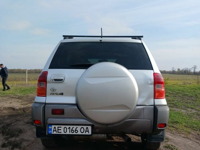 Сірий Тойота РАВ 4, об'ємом двигуна 2 л та пробігом 70 тис. км за 4800 $, фото 5 на Automoto.ua