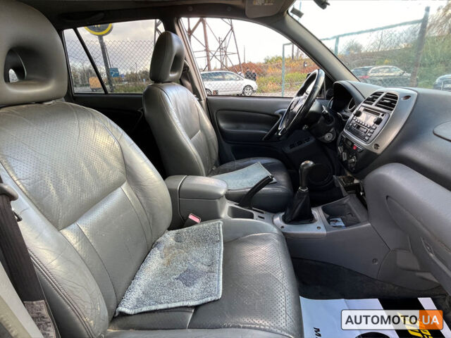 Сірий Тойота РАВ 4, об'ємом двигуна 2 л та пробігом 320 тис. км за 5250 $, фото 17 на Automoto.ua