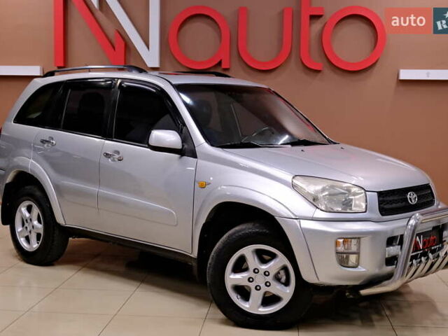 Серый Тойота РАВ 4, объемом двигателя 2 л и пробегом 275 тыс. км за 6900 $, фото 4 на Automoto.ua