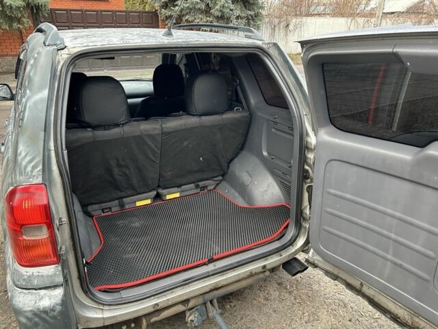 Серый Тойота РАВ 4, объемом двигателя 2 л и пробегом 288 тыс. км за 3400 $, фото 11 на Automoto.ua