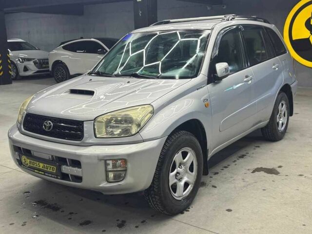 Серый Тойота РАВ 4, объемом двигателя 2 л и пробегом 468 тыс. км за 5999 $, фото 2 на Automoto.ua