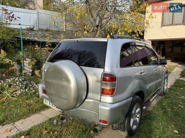 Серый Тойота РАВ 4, объемом двигателя 2 л и пробегом 285 тыс. км за 6500 $, фото 4 на Automoto.ua