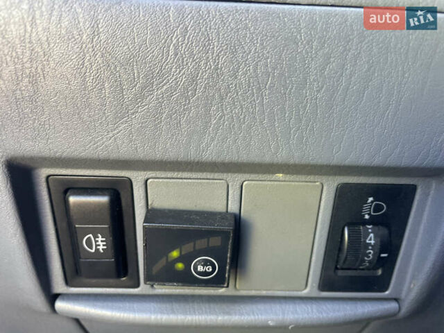 Серый Тойота РАВ 4, объемом двигателя 2 л и пробегом 266 тыс. км за 4999 $, фото 16 на Automoto.ua