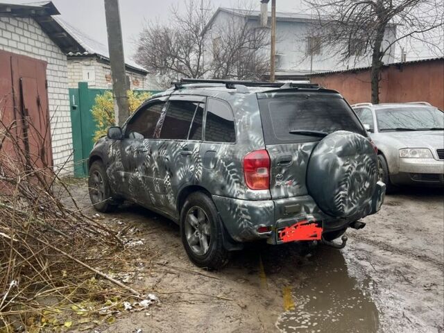 Сірий Тойота РАВ 4, об'ємом двигуна 2 л та пробігом 270 тис. км за 3850 $, фото 1 на Automoto.ua