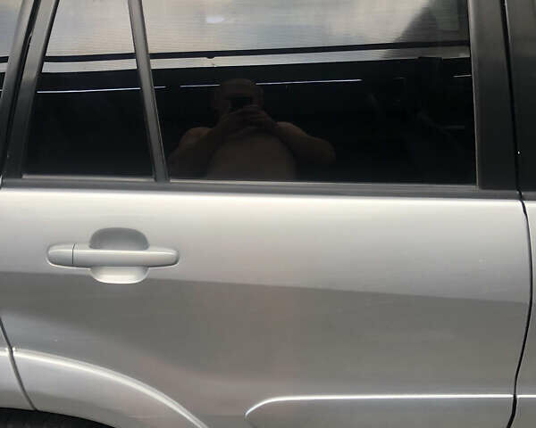 Серый Тойота РАВ 4, объемом двигателя 2 л и пробегом 510 тыс. км за 6800 $, фото 11 на Automoto.ua