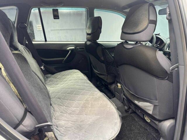 Серый Тойота РАВ 4, объемом двигателя 2 л и пробегом 468 тыс. км за 5999 $, фото 11 на Automoto.ua