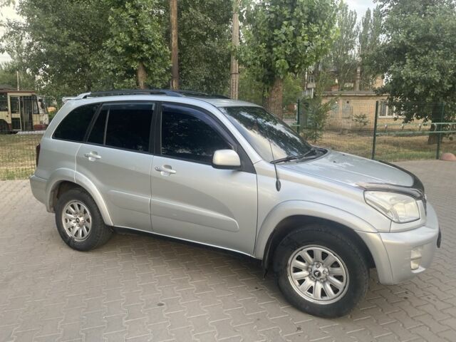 Сірий Тойота РАВ 4, об'ємом двигуна 2 л та пробігом 210 тис. км за 5850 $, фото 6 на Automoto.ua