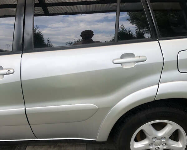 Серый Тойота РАВ 4, объемом двигателя 2 л и пробегом 510 тыс. км за 6800 $, фото 13 на Automoto.ua