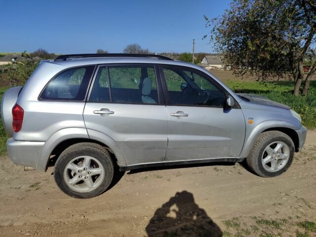 Сірий Тойота РАВ 4, об'ємом двигуна 2 л та пробігом 230 тис. км за 4100 $, фото 2 на Automoto.ua
