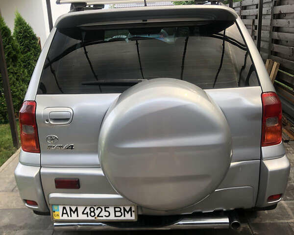 Серый Тойота РАВ 4, объемом двигателя 2 л и пробегом 510 тыс. км за 6800 $, фото 6 на Automoto.ua