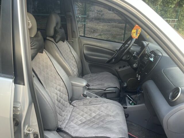 Сірий Тойота РАВ 4, об'ємом двигуна 2 л та пробігом 210 тис. км за 5850 $, фото 8 на Automoto.ua