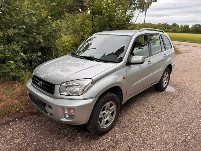 Серый Тойота РАВ 4, объемом двигателя 2 л и пробегом 147 тыс. км за 1700 $, фото 1 на Automoto.ua