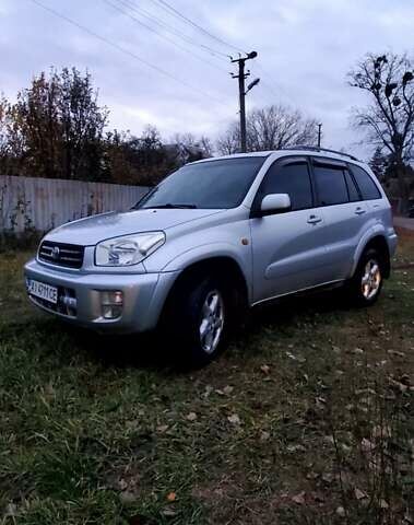 Серый Тойота РАВ 4, объемом двигателя 2 л и пробегом 325 тыс. км за 5999 $, фото 2 на Automoto.ua