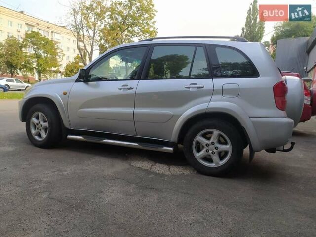 Серый Тойота РАВ 4, объемом двигателя 2 л и пробегом 240 тыс. км за 7000 $, фото 7 на Automoto.ua