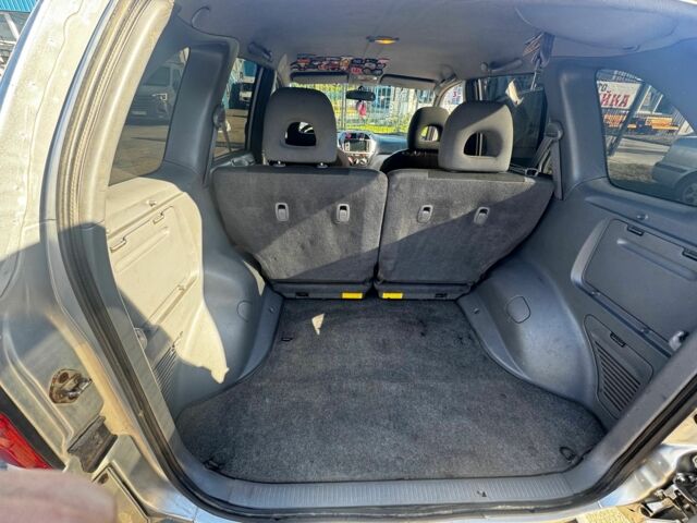 Серый Тойота РАВ 4, объемом двигателя 2 л и пробегом 359 тыс. км за 3800 $, фото 4 на Automoto.ua