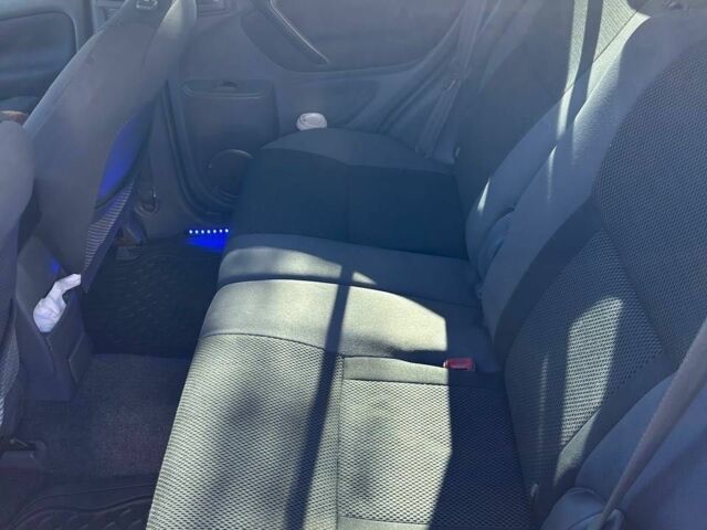 Серый Тойота РАВ 4, объемом двигателя 2 л и пробегом 198 тыс. км за 7000 $, фото 10 на Automoto.ua