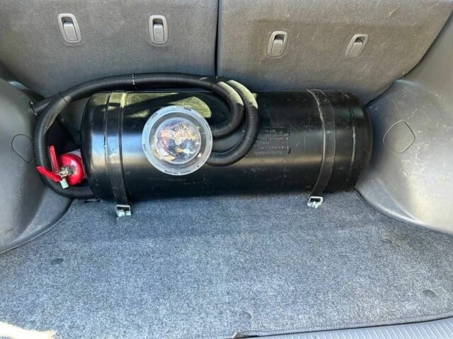 Серый Тойота РАВ 4, объемом двигателя 2 л и пробегом 198 тыс. км за 7000 $, фото 5 на Automoto.ua