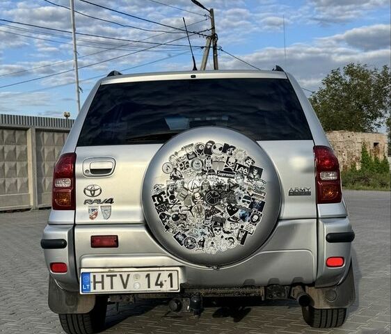 Серый Тойота РАВ 4, объемом двигателя 2 л и пробегом 290 тыс. км за 4600 $, фото 7 на Automoto.ua