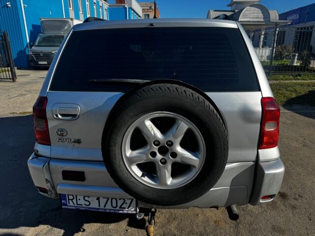 Серый Тойота РАВ 4, объемом двигателя 2 л и пробегом 359 тыс. км за 3800 $, фото 3 на Automoto.ua