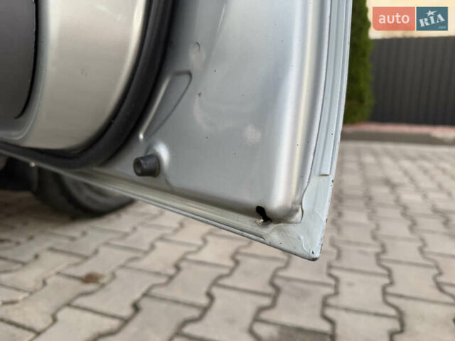 Серый Тойота РАВ 4, объемом двигателя 2 л и пробегом 180 тыс. км за 7000 $, фото 42 на Automoto.ua