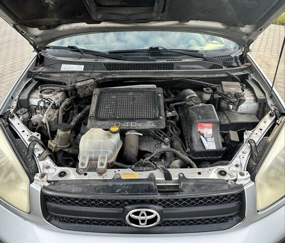 Серый Тойота РАВ 4, объемом двигателя 2 л и пробегом 290 тыс. км за 4600 $, фото 9 на Automoto.ua