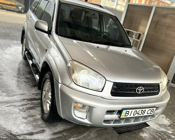 Серый Тойота РАВ 4, объемом двигателя 2 л и пробегом 245 тыс. км за 6499 $, фото 6 на Automoto.ua