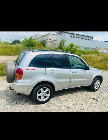 Серый Тойота РАВ 4, объемом двигателя 2 л и пробегом 306 тыс. км за 6800 $, фото 19 на Automoto.ua