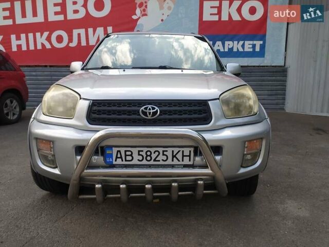 Серый Тойота РАВ 4, объемом двигателя 2 л и пробегом 240 тыс. км за 7000 $, фото 5 на Automoto.ua