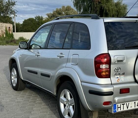 Серый Тойота РАВ 4, объемом двигателя 2 л и пробегом 290 тыс. км за 4600 $, фото 8 на Automoto.ua