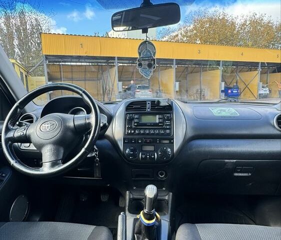 Серый Тойота РАВ 4, объемом двигателя 2 л и пробегом 290 тыс. км за 4600 $, фото 22 на Automoto.ua