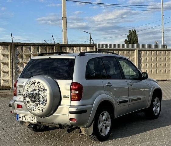 Серый Тойота РАВ 4, объемом двигателя 2 л и пробегом 290 тыс. км за 4600 $, фото 6 на Automoto.ua