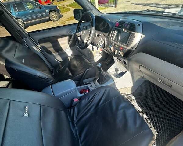 Серый Тойота РАВ 4, объемом двигателя 0 л и пробегом 360 тыс. км за 3500 $, фото 5 на Automoto.ua