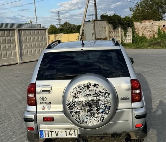 Серый Тойота РАВ 4, объемом двигателя 2 л и пробегом 290 тыс. км за 4600 $, фото 4 на Automoto.ua