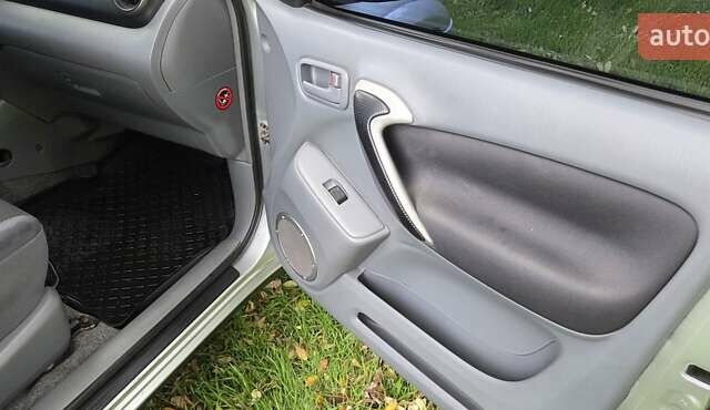 Сірий Тойота РАВ 4, об'ємом двигуна 2 л та пробігом 340 тис. км за 5555 $, фото 11 на Automoto.ua