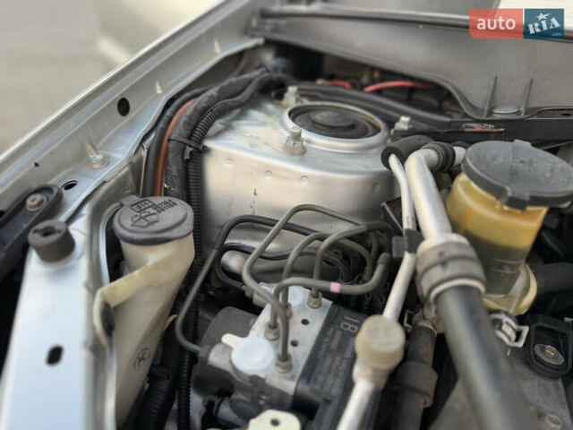 Серый Тойота РАВ 4, объемом двигателя 2 л и пробегом 180 тыс. км за 7000 $, фото 47 на Automoto.ua