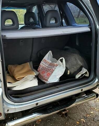 Серый Тойота РАВ 4, объемом двигателя 2 л и пробегом 325 тыс. км за 5999 $, фото 10 на Automoto.ua