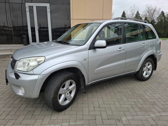 Серый Тойота РАВ 4, объемом двигателя 2 л и пробегом 100 тыс. км за 9500 $, фото 15 на Automoto.ua