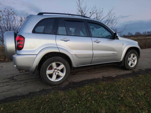 Серый Тойота РАВ 4, объемом двигателя 2 л и пробегом 320 тыс. км за 3800 $, фото 6 на Automoto.ua