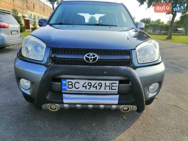 Серый Тойота РАВ 4, объемом двигателя 2 л и пробегом 399 тыс. км за 6300 $, фото 6 на Automoto.ua