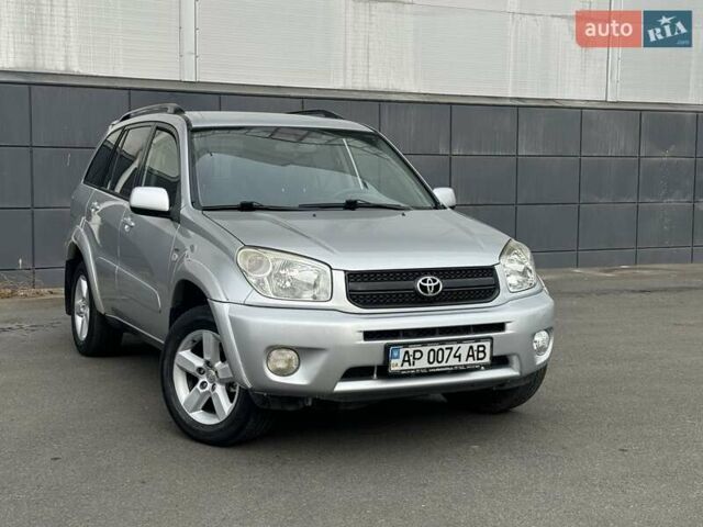 Серый Тойота РАВ 4, объемом двигателя 2 л и пробегом 187 тыс. км за 7700 $, фото 17 на Automoto.ua