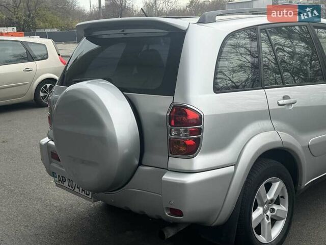 Серый Тойота РАВ 4, объемом двигателя 2 л и пробегом 187 тыс. км за 7700 $, фото 12 на Automoto.ua