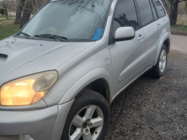 Серый Тойота РАВ 4, объемом двигателя 2 л и пробегом 416 тыс. км за 3000 $, фото 3 на Automoto.ua