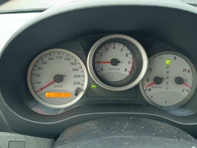 Серый Тойота РАВ 4, объемом двигателя 2 л и пробегом 209 тыс. км за 6700 $, фото 2 на Automoto.ua