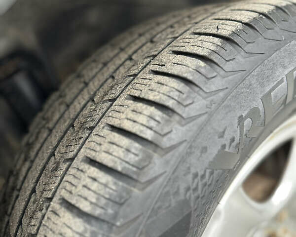 Серый Тойота РАВ 4, объемом двигателя 2 л и пробегом 286 тыс. км за 6200 $, фото 19 на Automoto.ua