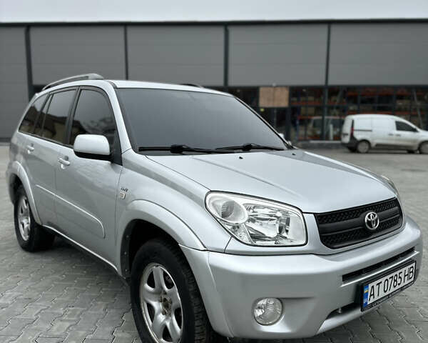 Серый Тойота РАВ 4, объемом двигателя 2 л и пробегом 286 тыс. км за 6200 $, фото 9 на Automoto.ua