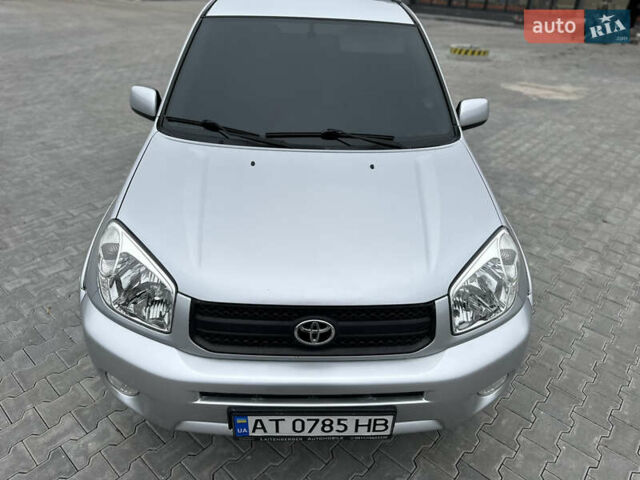 Серый Тойота РАВ 4, объемом двигателя 2 л и пробегом 286 тыс. км за 6200 $, фото 11 на Automoto.ua